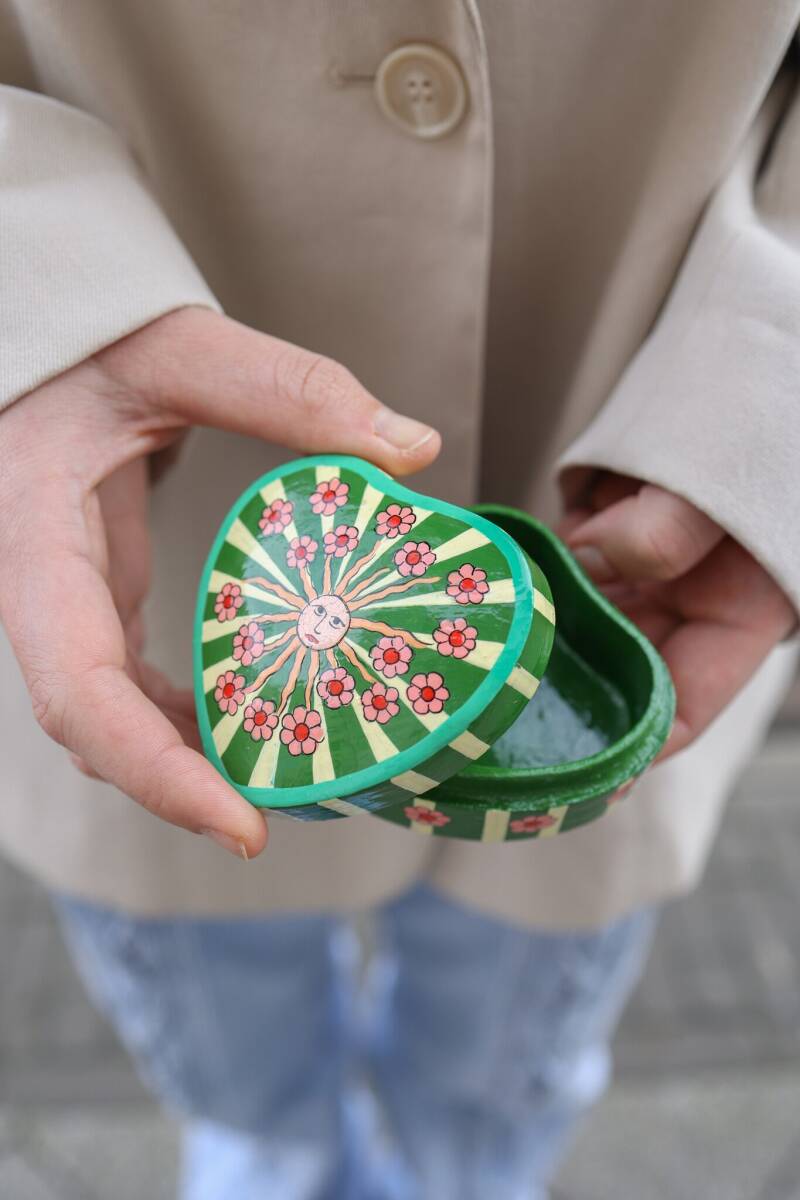 All the luck in the world hartvormig